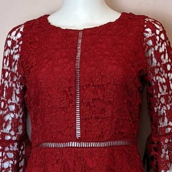 BB Dakota RSVP Red Lace Mini Dress size 4 - Picture 2 of 8